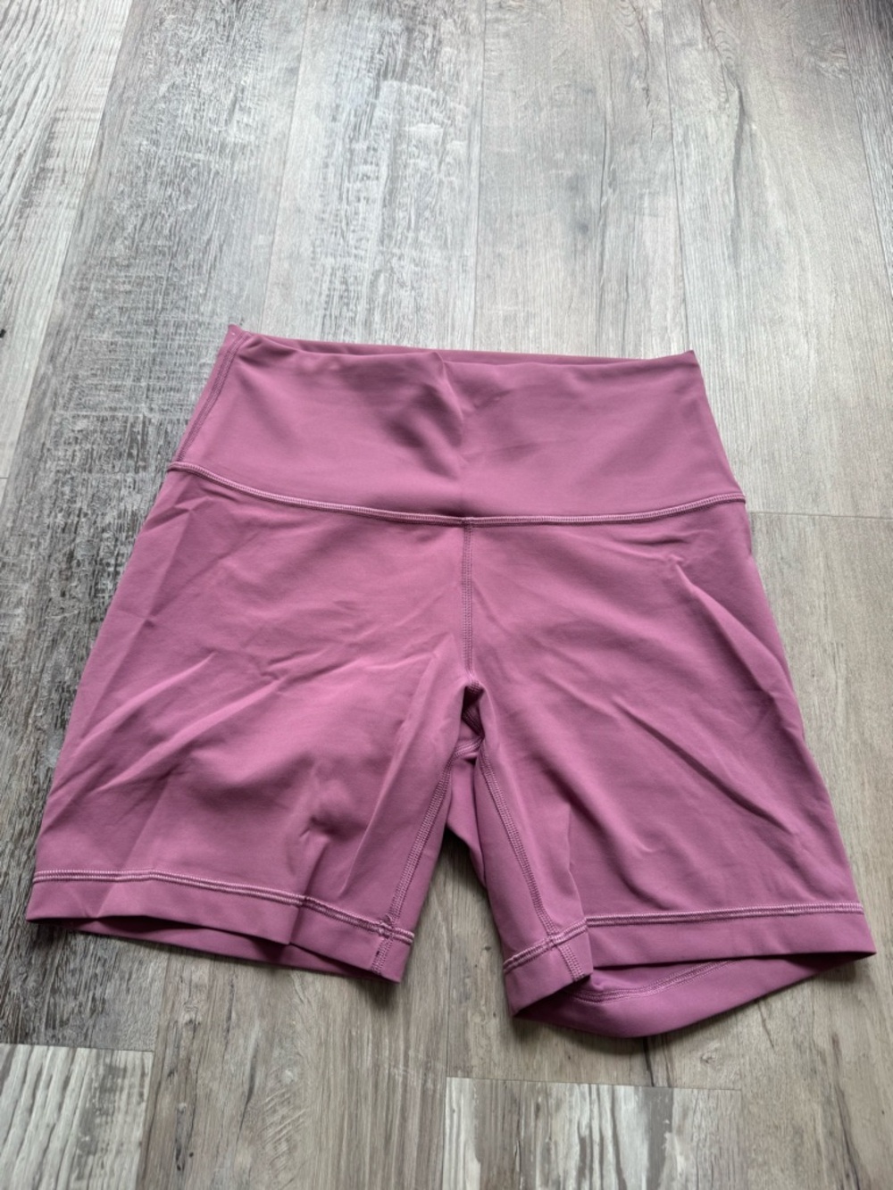 Lululemon wunder train shorts